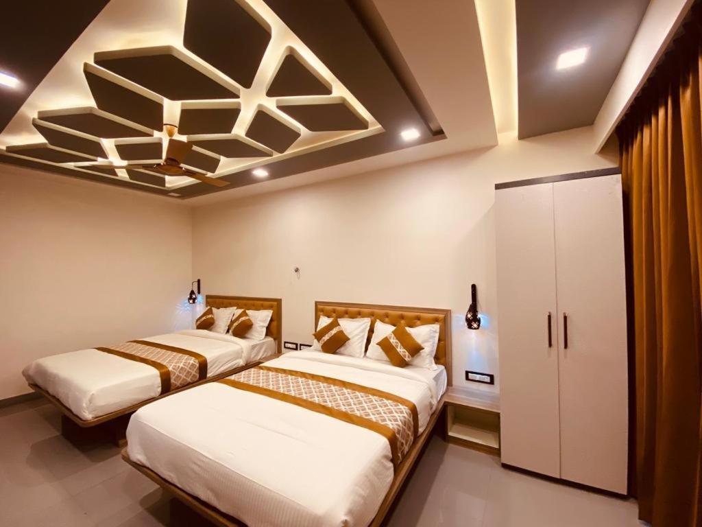 Hollywood Palace Resort Panchgani Eksteriør billede