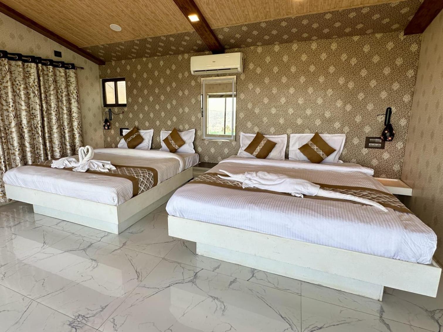 Hollywood Palace Resort Panchgani Eksteriør billede