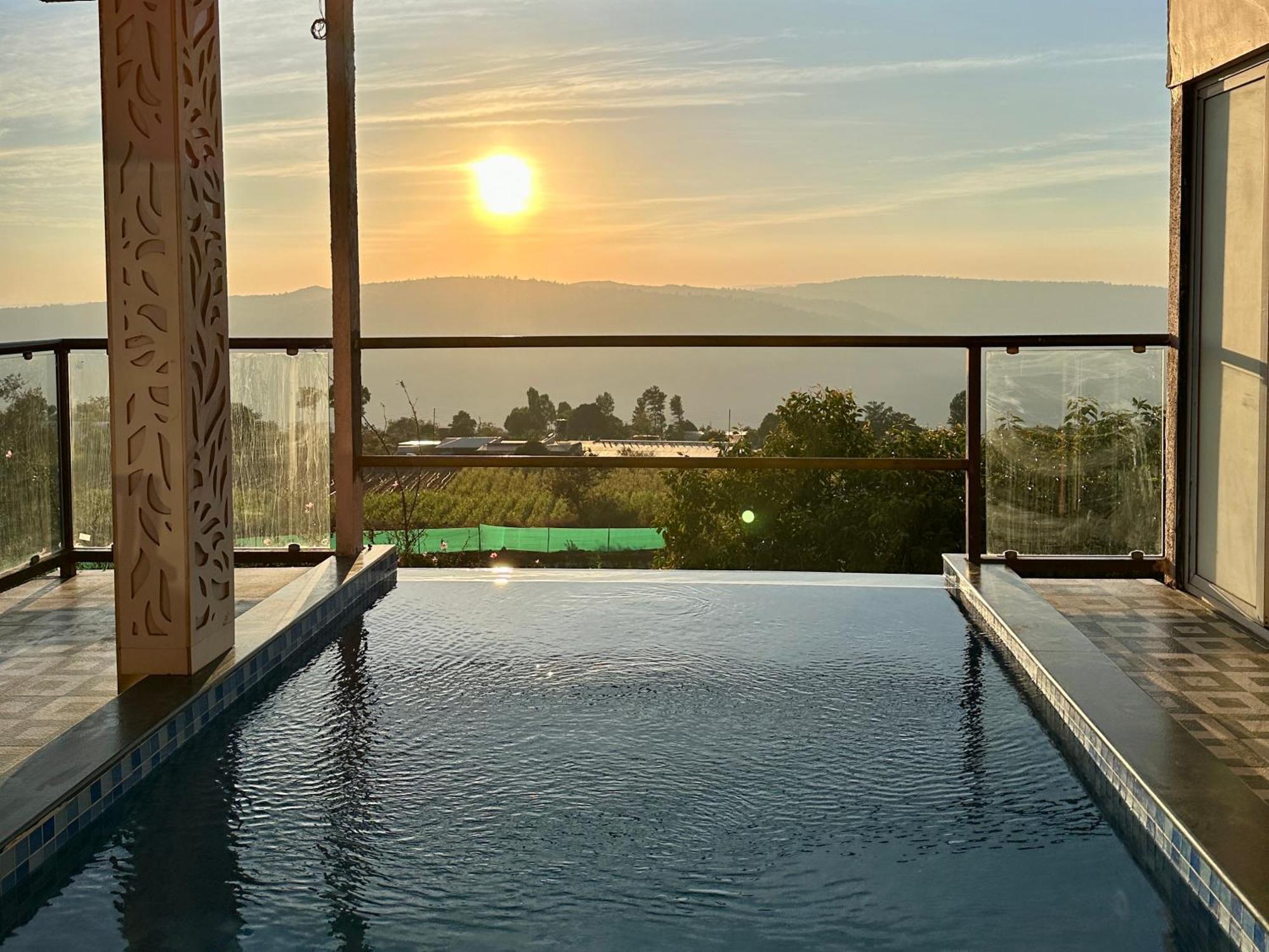 Hollywood Palace Resort Panchgani Eksteriør billede
